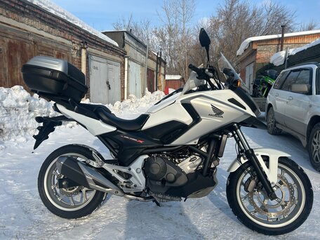 2016 Honda NC 750X, белый, 735000 рублей, вид 3