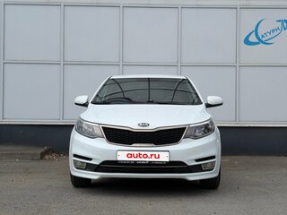 2017 Kia Rio III Рестайлинг, белый, 1075000 рублей, вид 2