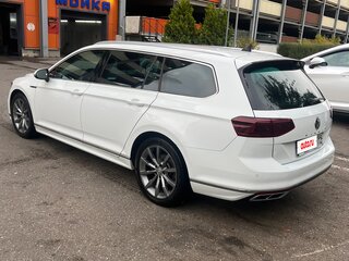 2019 Volkswagen Passat B8 Рестайлинг, белый, 2275000 рублей, вид 3
