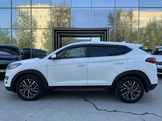2018 Hyundai Tucson III Рестайлинг, белый, 1818000 рублей, вид 4