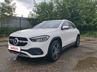 2020 Mercedes-Benz GLA 200 II (H247), белый, 2900000 рублей, вид 3