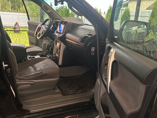 2013 Toyota Land Cruiser Prado 150 Series, чёрный, 2900000 рублей, вид 4