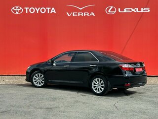 2016 Toyota Camry VII (XV50) Рестайлинг, чёрный, 2000000 рублей, вид 3