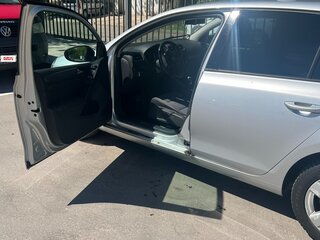 2011 Volkswagen Golf VI, серебристый, 800000 рублей, вид 5