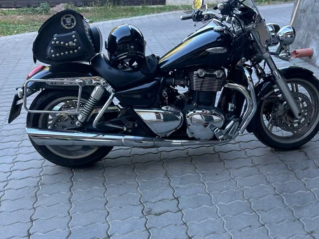 2011 Triumph Thunderbird 1600, чёрный, 850000 рублей, вид 4