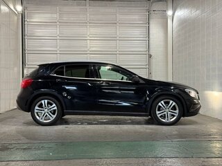 2015 Mercedes-Benz GLA 200 I (X156), чёрный, 1274911 рублей, вид 2