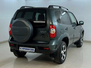 2018 Chevrolet Niva I Рестайлинг, зелёный, 785000 рублей, вид 4