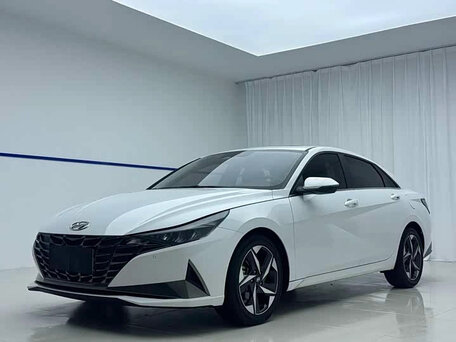 Hyundai Elantra VII (CN7)