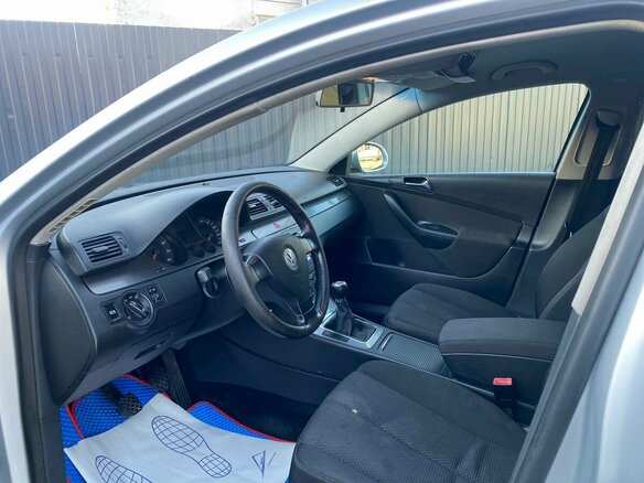2008 Volkswagen Passat B6, серебристый, 469000 рублей - вид 8