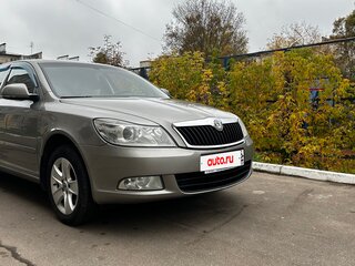 2010 Skoda Octavia II (A5) Рестайлинг, золотистый, 800000 рублей, вид 2