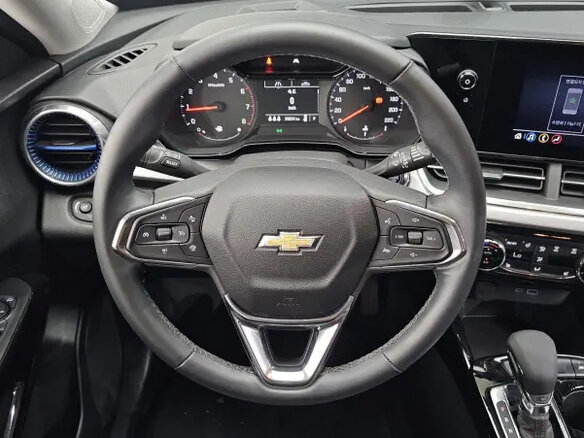 2023 Chevrolet Trax II, белый - вид 8