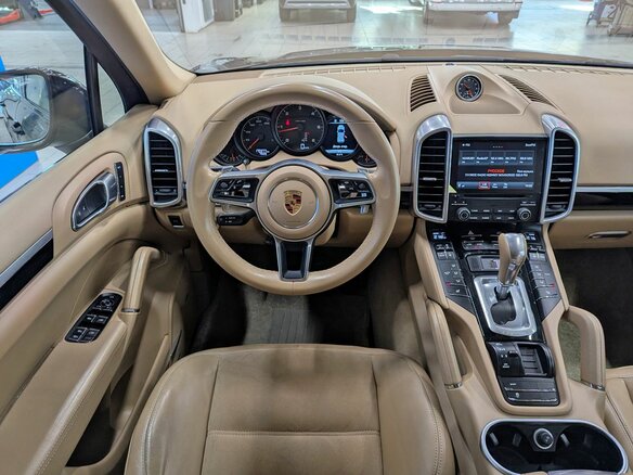 2017 Porsche Cayenne Diesel II Рестайлинг (958), коричневый - вид 26