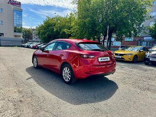 2017 Mazda Axela III Рестайлинг, красный, 1399000 рублей, вид 2