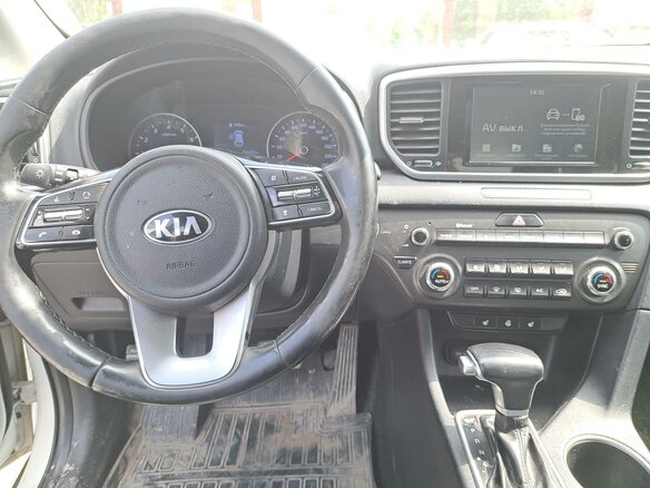 2019 Kia Sportage IV Рестайлинг, белый, 1420000 рублей - вид 7