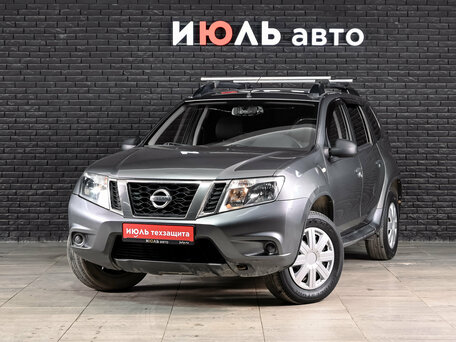 Nissan Terrano III (D10)