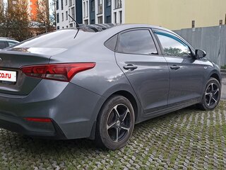 2017 Hyundai Solaris II, серый, 1050000 рублей, вид 4