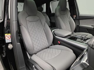 2025 Audi Q7 50 TDI II (4M) Рестайлинг 2, белый, 13900000 рублей, вид 4