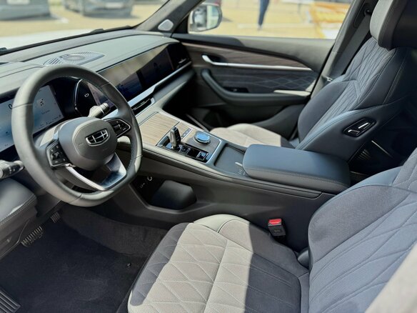 2026 Geely Monjaro I Рестайлинг, белый - вид 10