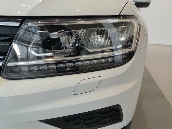 2020 Volkswagen Tiguan II, белый, 2799000 рублей - вид 16