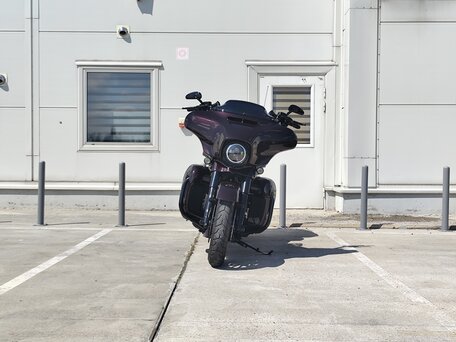 2019 Harley-Davidson CVO Street Glide, чёрный, 2149000 рублей, вид 3