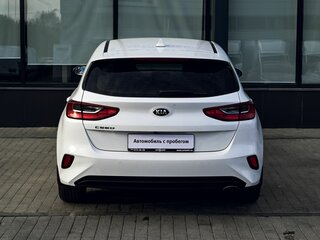2019 Kia Ceed III, белый, 1699000 рублей, вид 4