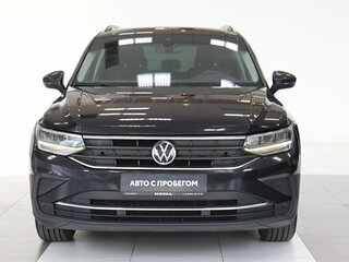 2021 Volkswagen Tiguan II Рестайлинг, чёрный, 2037000 рублей, вид 2
