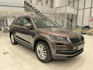 2018 Skoda Kodiaq I, коричневый, 2850000 рублей, вид 3