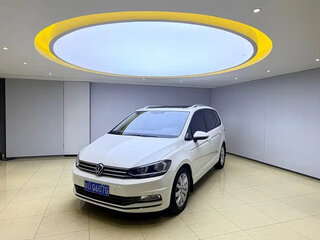 2022 Volkswagen Touran L II, белый, 1673069 рублей, вид 1