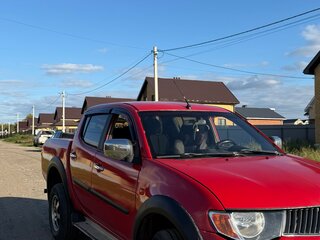2008 Mitsubishi L200 IV, красный, 900000 рублей, вид 1
