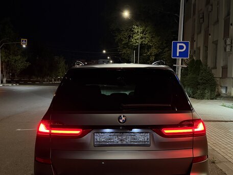 2019 BMW X7 40i I (G07), синий, 4390000 рублей, вид 5