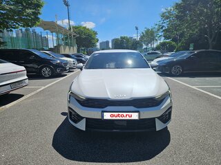 2023 Kia K5 LPi III Рестайлинг, белый, 2050000 рублей, вид 2