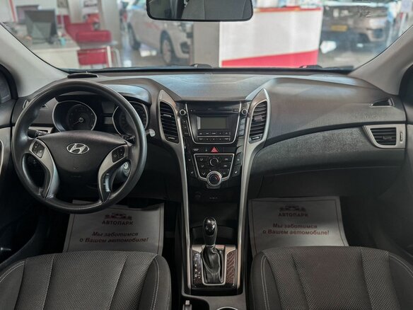 2013 Hyundai i30 II, голубой - вид 14