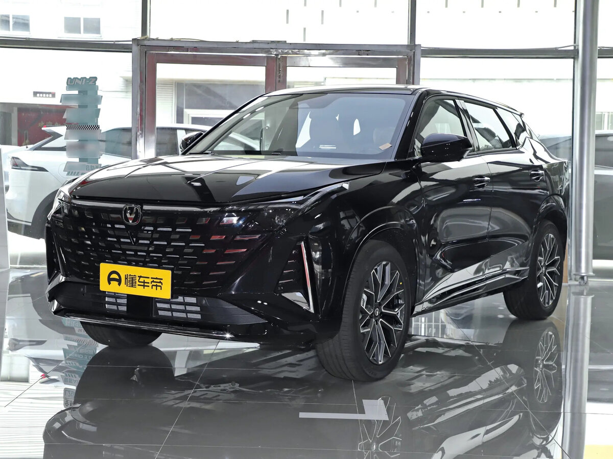 Открыть фотографии: Changan UNI-Z