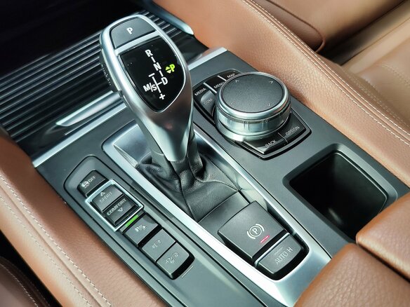 2017 BMW X6 40d II (F16), чёрный, 4299000 рублей - вид 27