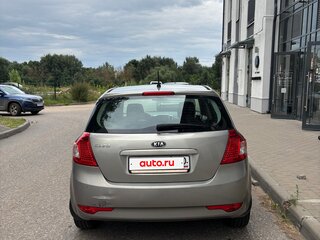 2010 Kia Ceed I Рестайлинг, серый, 530000 рублей, вид 5