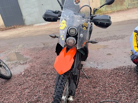 2015 KTM 690 Enduro R, оранжевый, 600000 рублей, вид 3