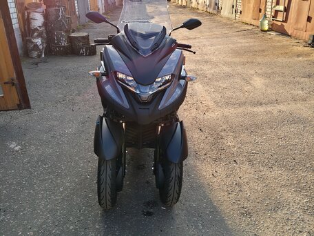 2021 Yamaha Tricity, серый, 700000 рублей, вид 3