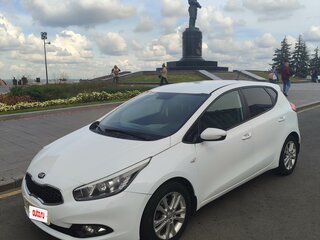 2012 Kia Ceed II, белый, 850000 рублей, вид 1