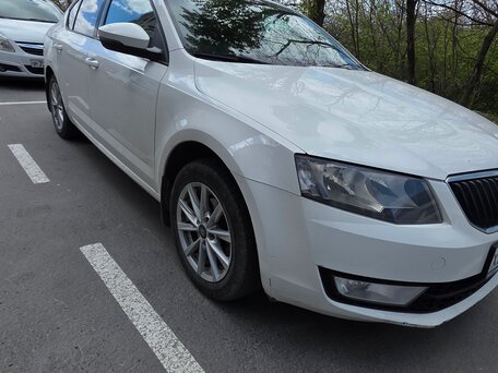 2014 Skoda Octavia III (A7), белый, 750000 рублей, вид 2