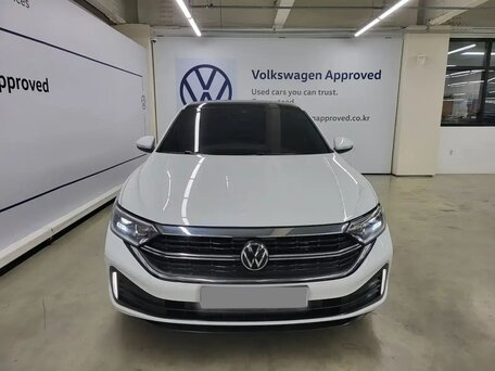 2022 Volkswagen Jetta VII Рестайлинг, белый, 2102000 рублей, вид 3