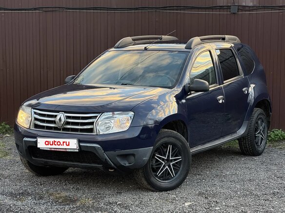 2014 Renault Duster I, синий, 779777 рублей