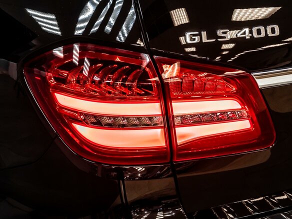 2018 Mercedes-Benz GLS 400 I (X166), чёрный, 5099000 рублей - вид 6