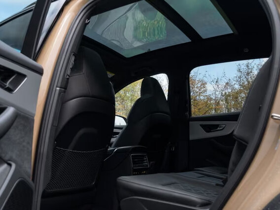 2025 Audi Q7 50 TDI II (4M) Рестайлинг 2, бежевый, 12855077 рублей - вид 12