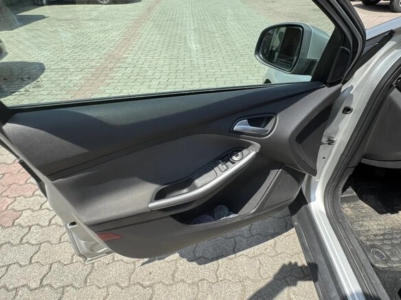 2014 Ford Focus III, серебристый - вид 6