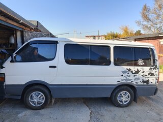1990 Toyota HiAce H100, белый, 500000 рублей, вид 5