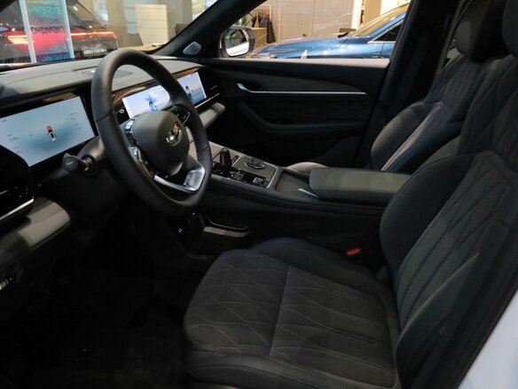 2026 Geely Monjaro I Рестайлинг, белый, 4954990 рублей - вид 8