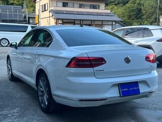 2018 Volkswagen Passat B8, белый, 1390000 рублей, вид 5