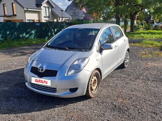 2007 Toyota Yaris II, серебристый, 359000 рублей, вид 1