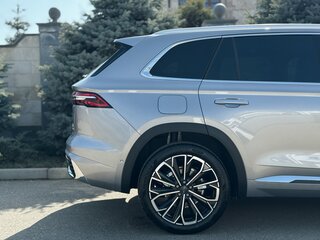 2026 Geely Monjaro (Xingyue L) I Рестайлинг 2 (China Market), серый, 4054000 рублей, вид 5