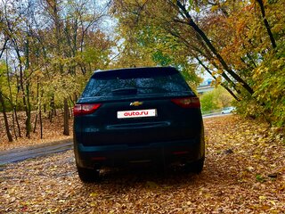 2018 Chevrolet Traverse II, чёрный, 2450000 рублей, вид 3